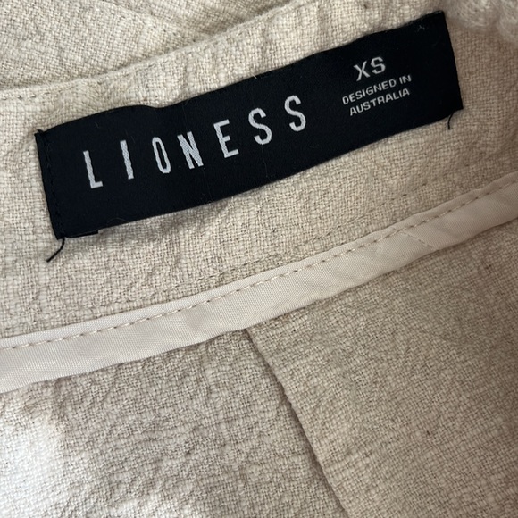 Lioness Mini - Picture 7 of 9